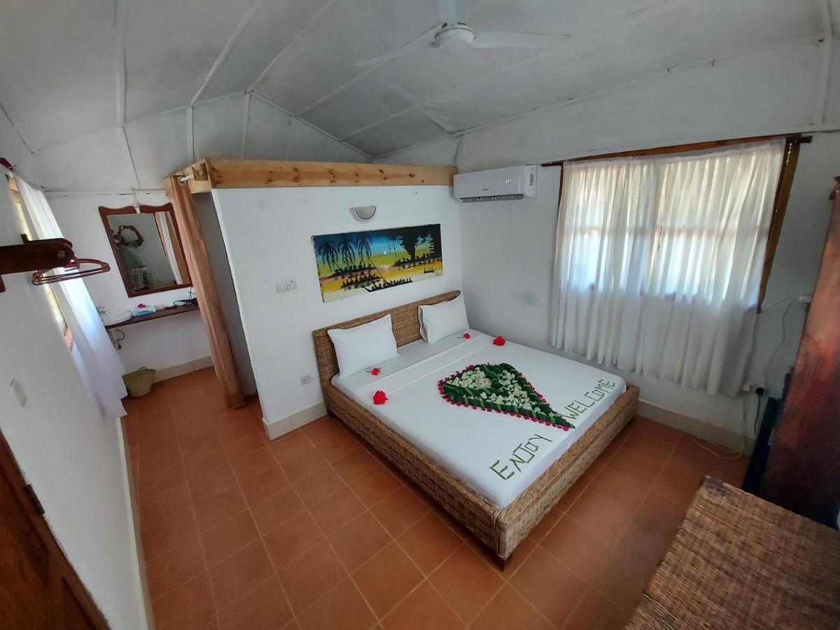 Albatross Ocean View Hotel Dongwe Exterior photo