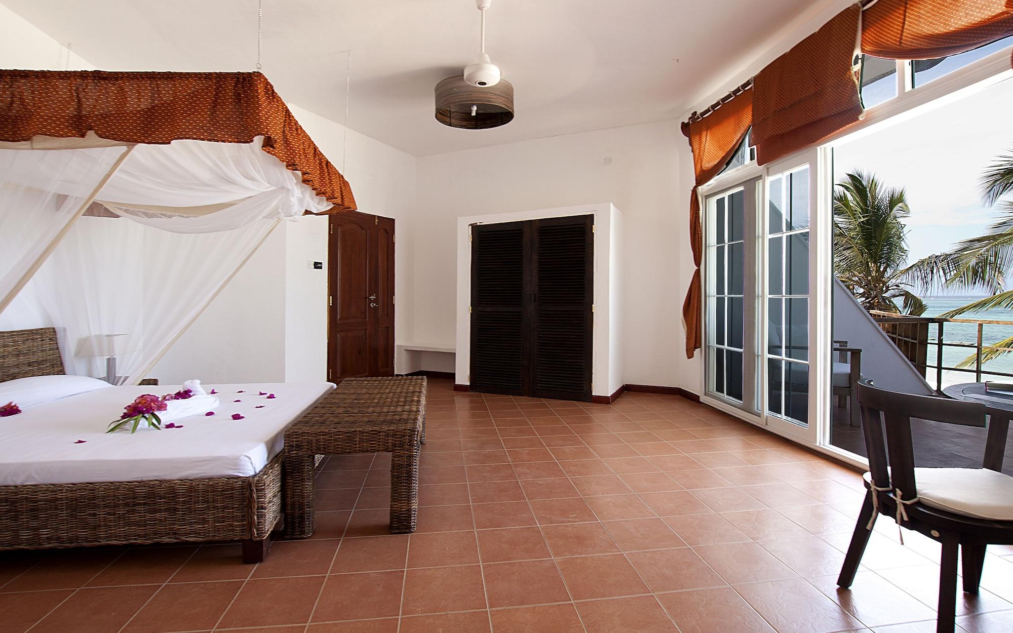 Albatross Ocean View Hotel Dongwe Exterior photo