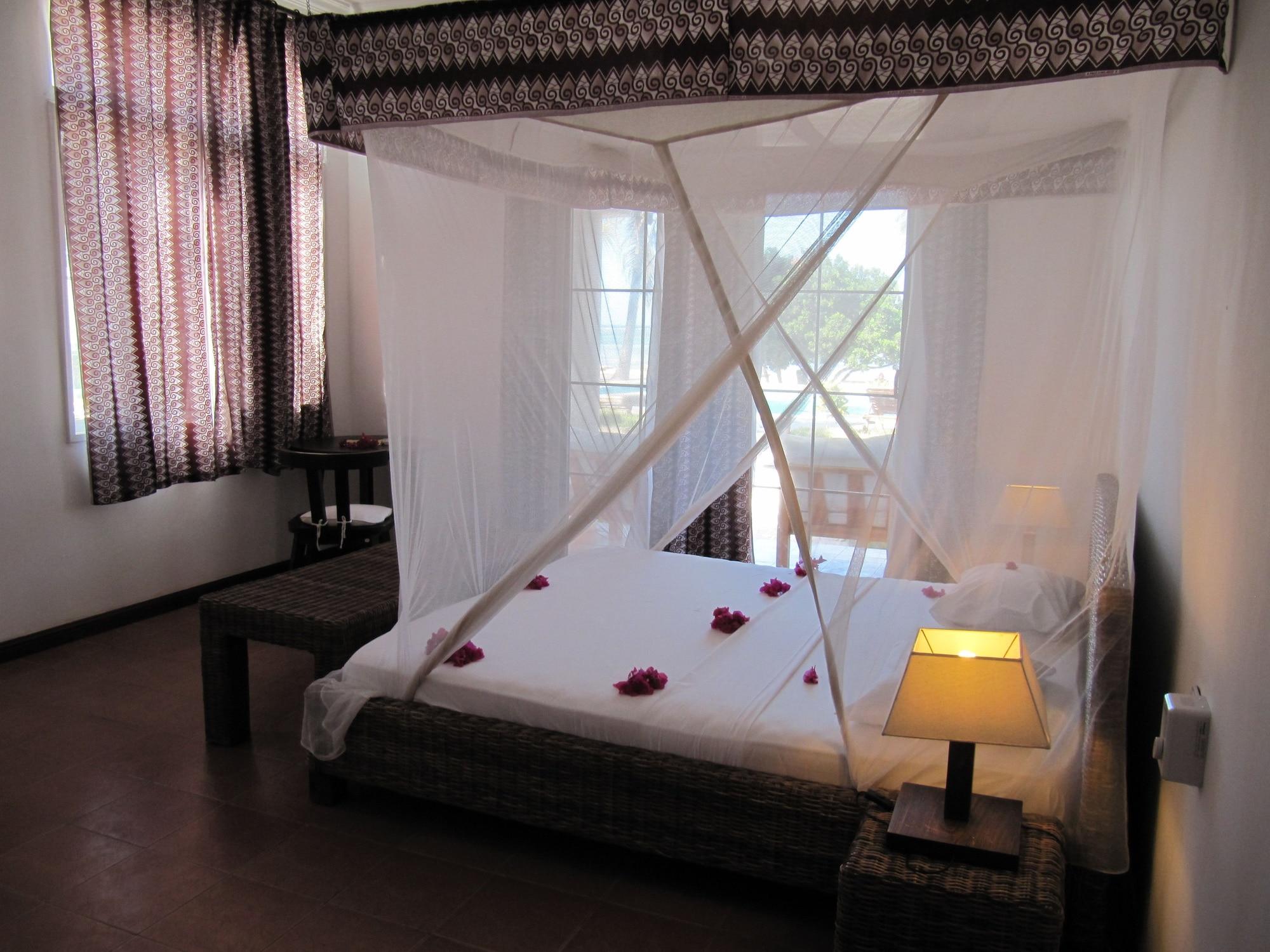 Albatross Ocean View Hotel Dongwe Exterior photo