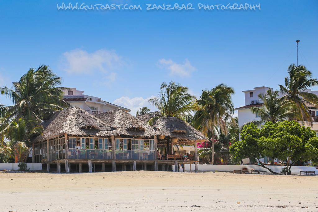 Albatross Ocean View Hotel Dongwe Exterior photo