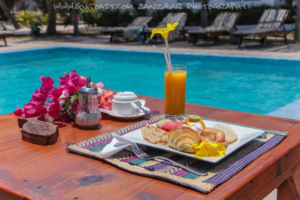 Albatross Ocean View Hotel Dongwe Exterior photo