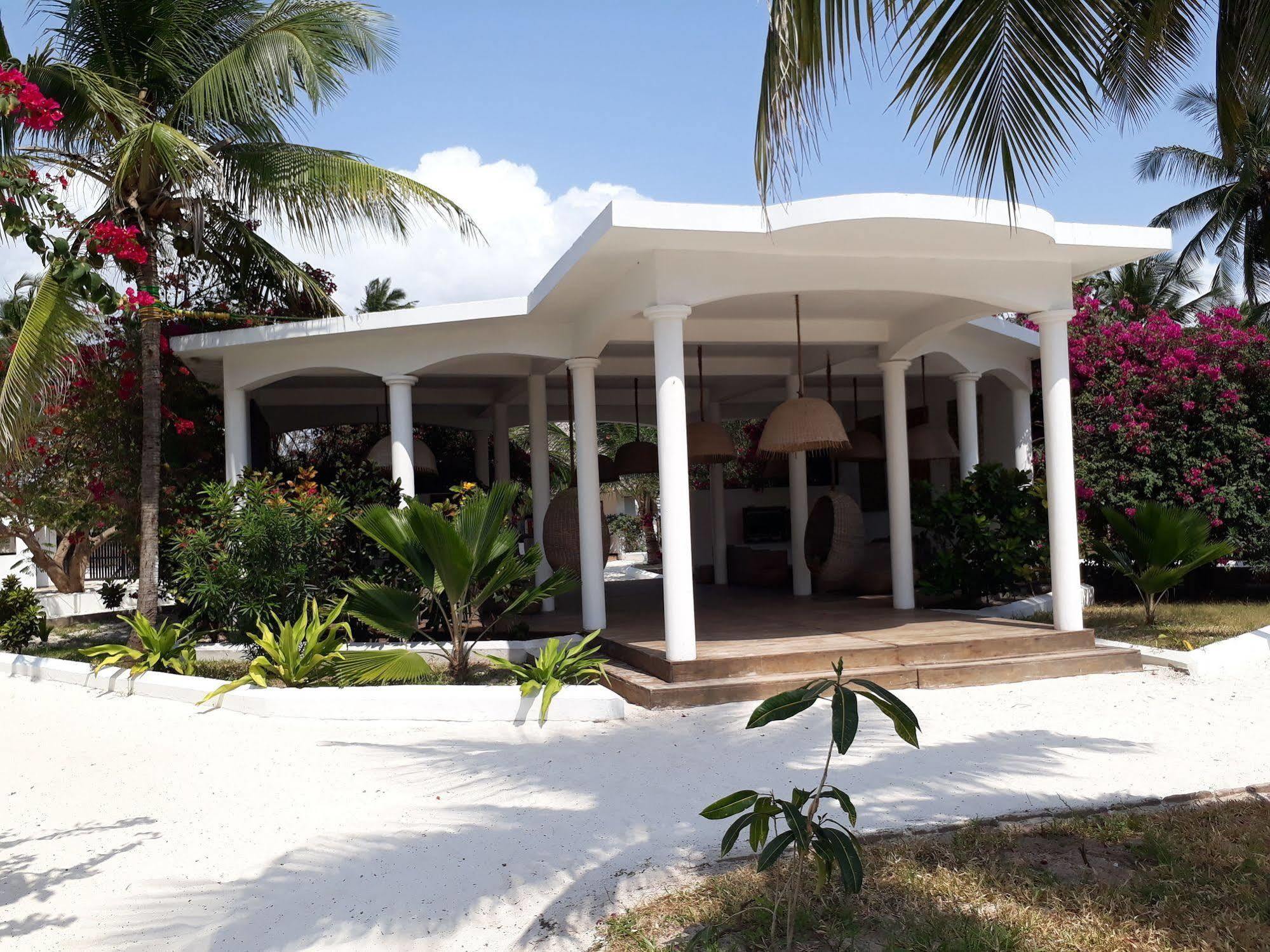 Albatross Ocean View Hotel Dongwe Exterior photo
