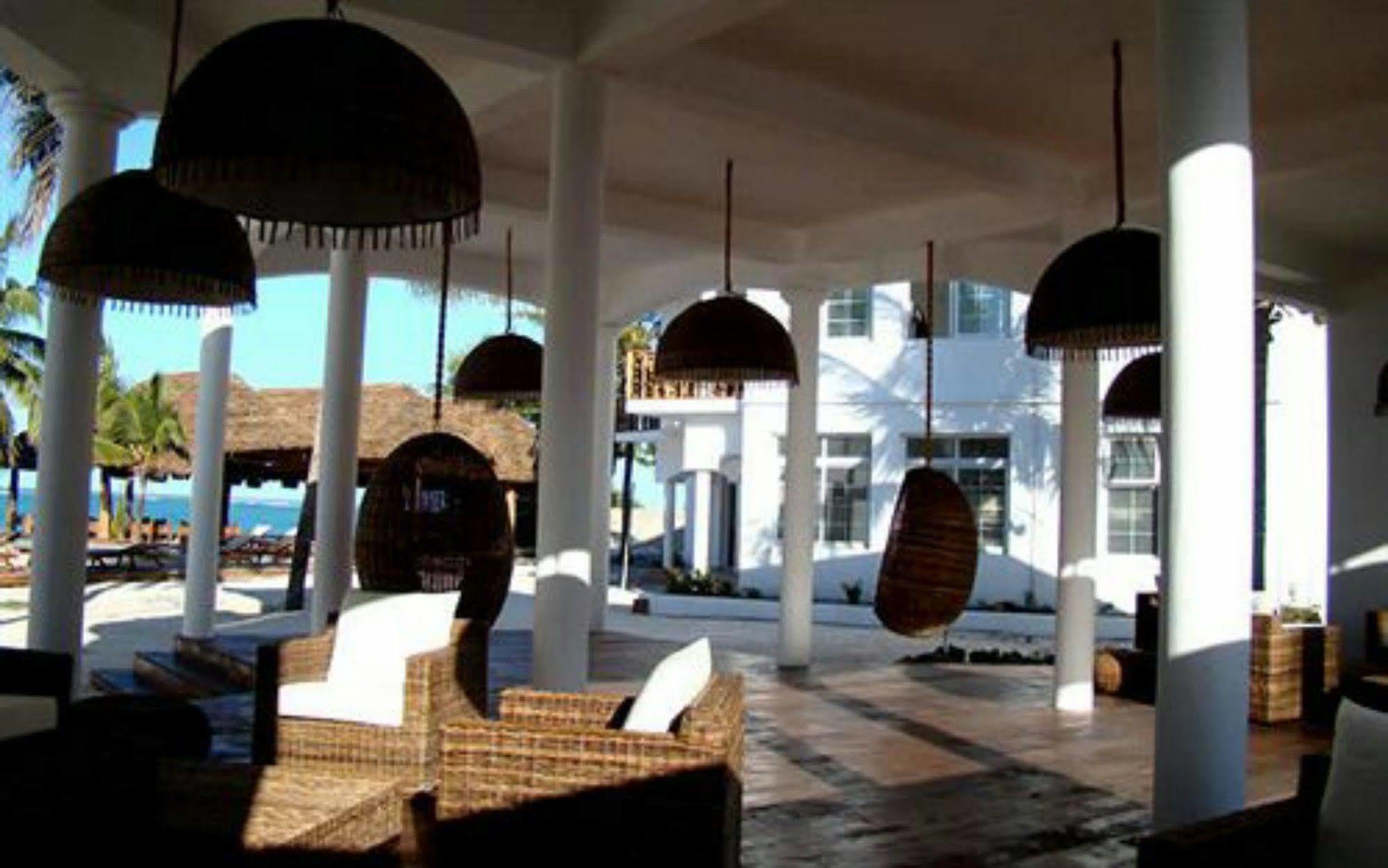 Albatross Ocean View Hotel Dongwe Exterior photo